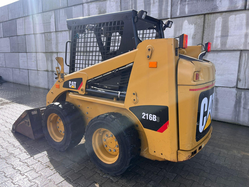 Skid steer loader Caterpillar 216B3 NO CE: picture 3
