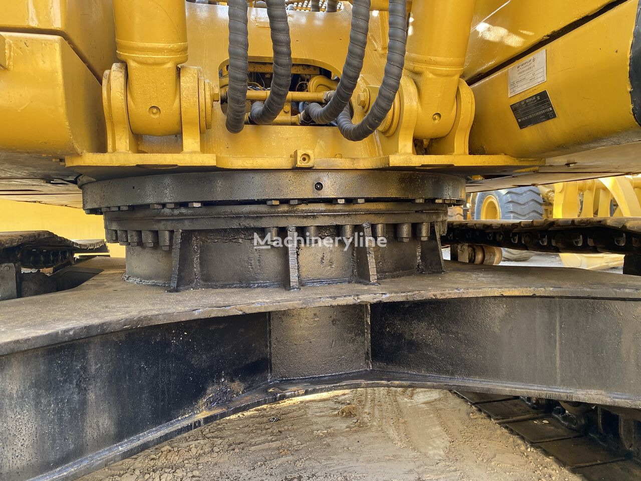 Crawler excavator Caterpillar 320CL: picture 6
