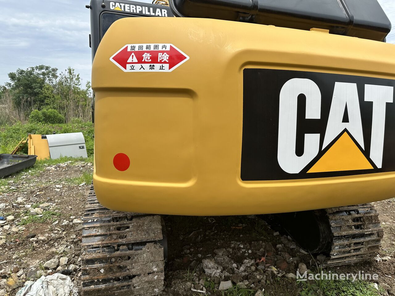 Crawler excavator Caterpillar 320D2: picture 7