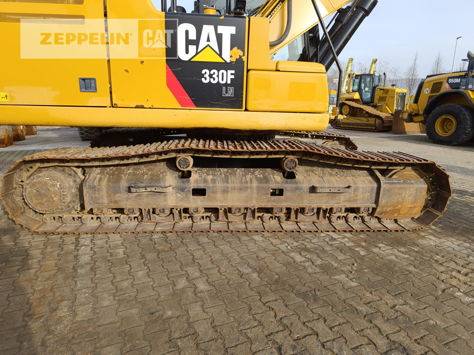 Crawler excavator Caterpillar 330FLN: picture 17