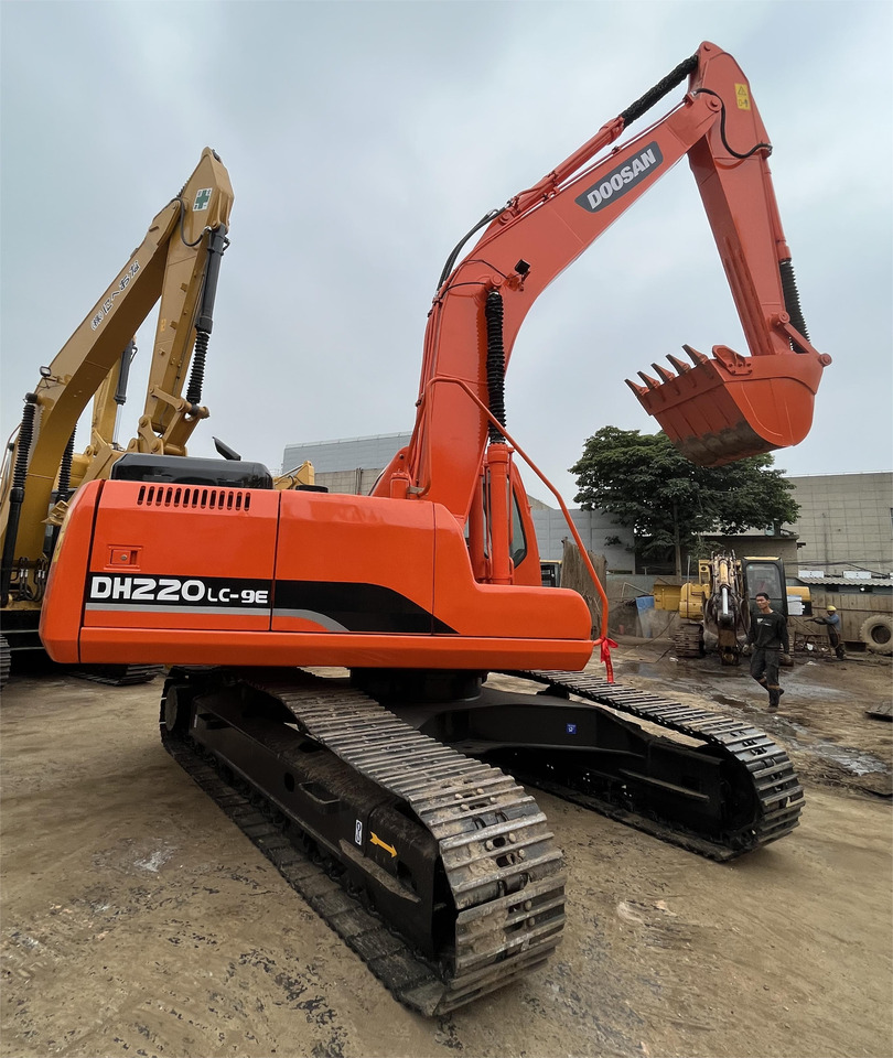 New Excavator DOOSAN BRAND USED DX220LC-9E: picture 3