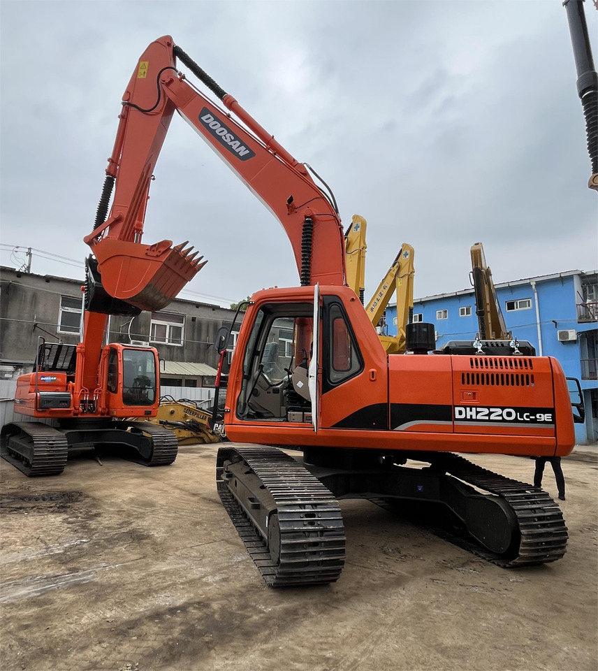 New Excavator DOOSAN BRAND USED DX220LC-9E: picture 2