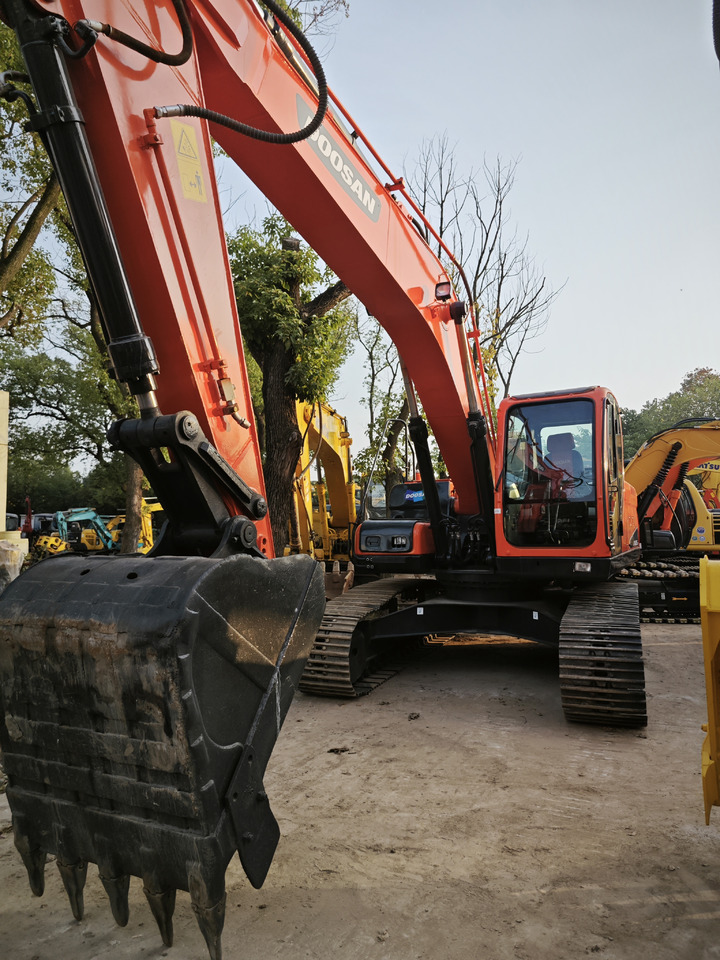 Crawler excavator DOOSAN DX225 Used Doosan 225 DX225 Excavator: picture 5