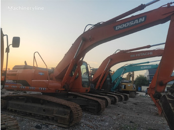 Crawler excavator Doosan DH300LC-7: picture 2