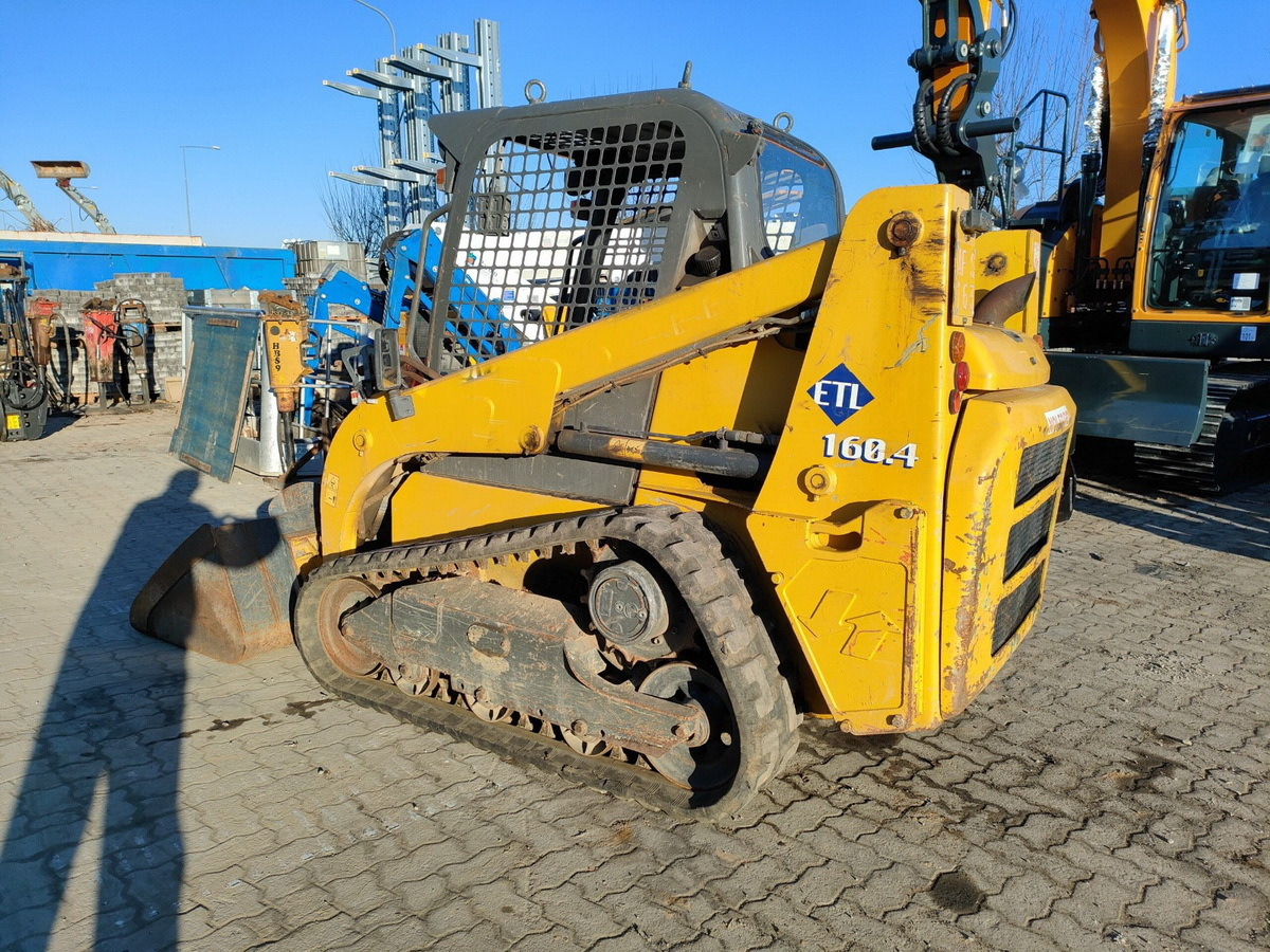 Compact track loader EUROCOMACH ETL160-4: picture 5