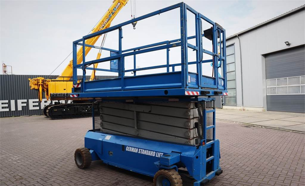 Scissor lift GSL S131 E16 Electric, 15.1m Working Height, 350kg: picture 7