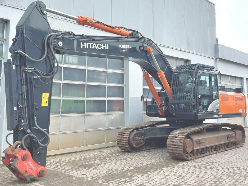 Crawler excavator Hitachi KTEG KTC390-6 TOOL CARRIER: picture 3