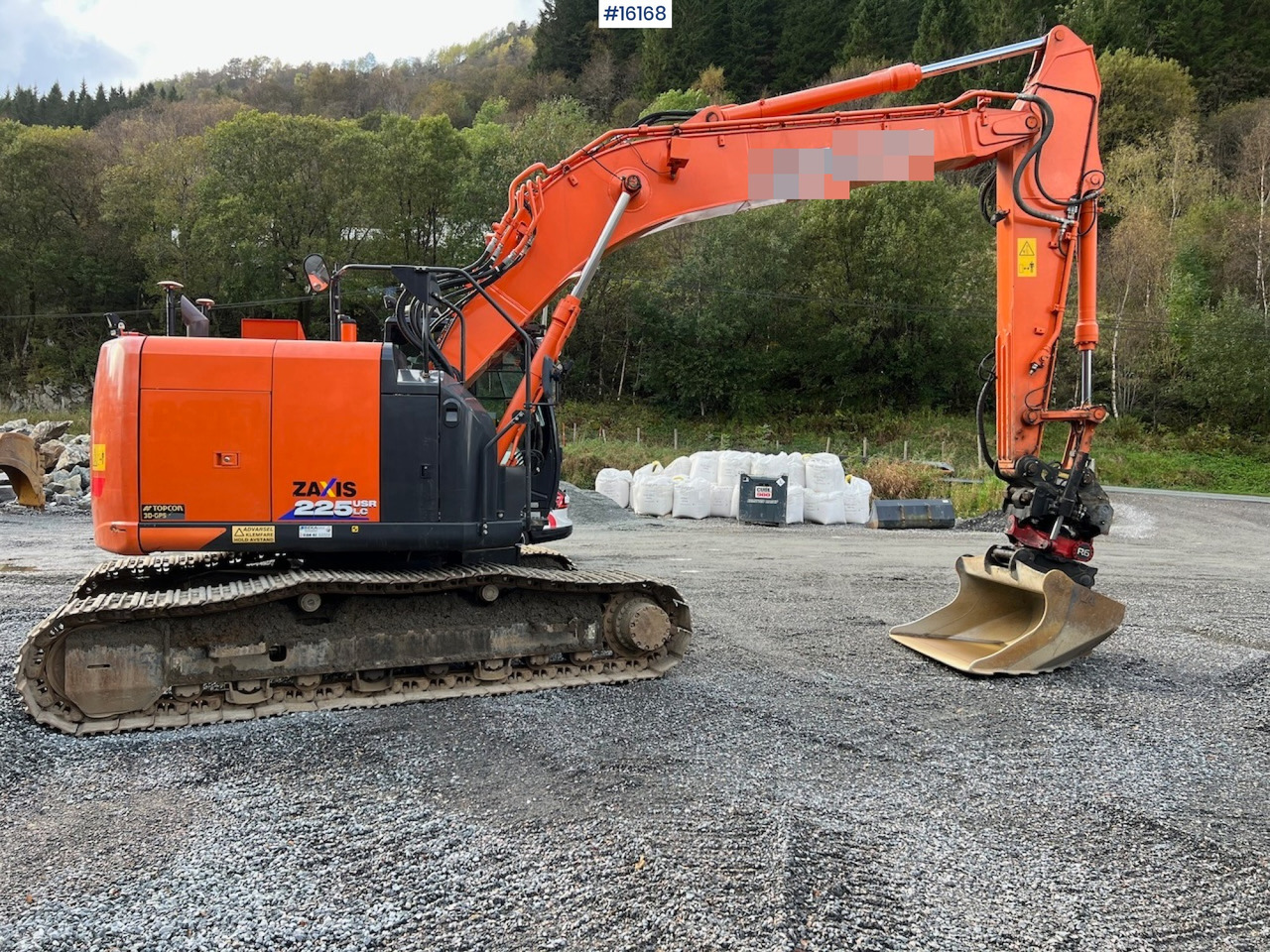 Excavator Hitachi ZX225 USR LC-6: picture 9