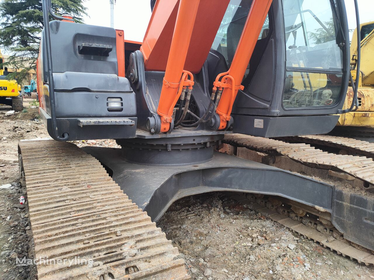 Crawler excavator Hitachi ZX250: picture 4
