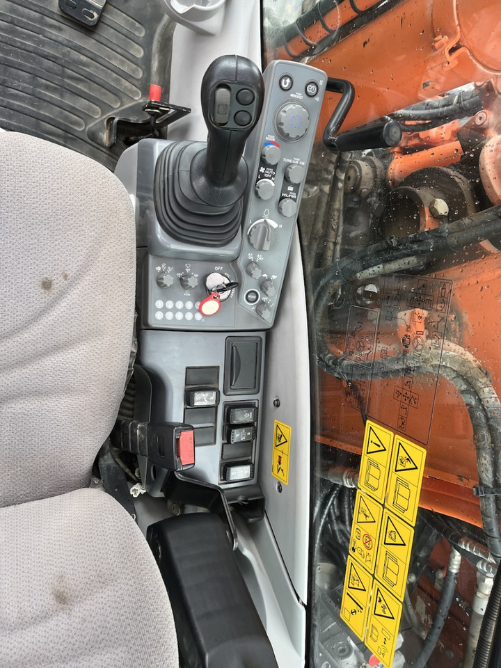 Wheel excavator Hitachi Zaxis ZX 170 W-6  # Wartungsvertrag: picture 9