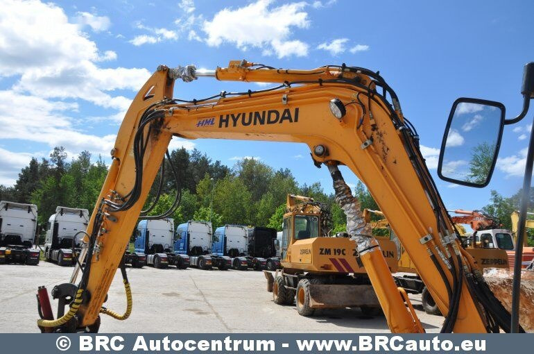 Mini excavator Hyundai R60CR-9A Rototilt: picture 13