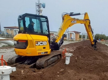 Crawler excavator JCB