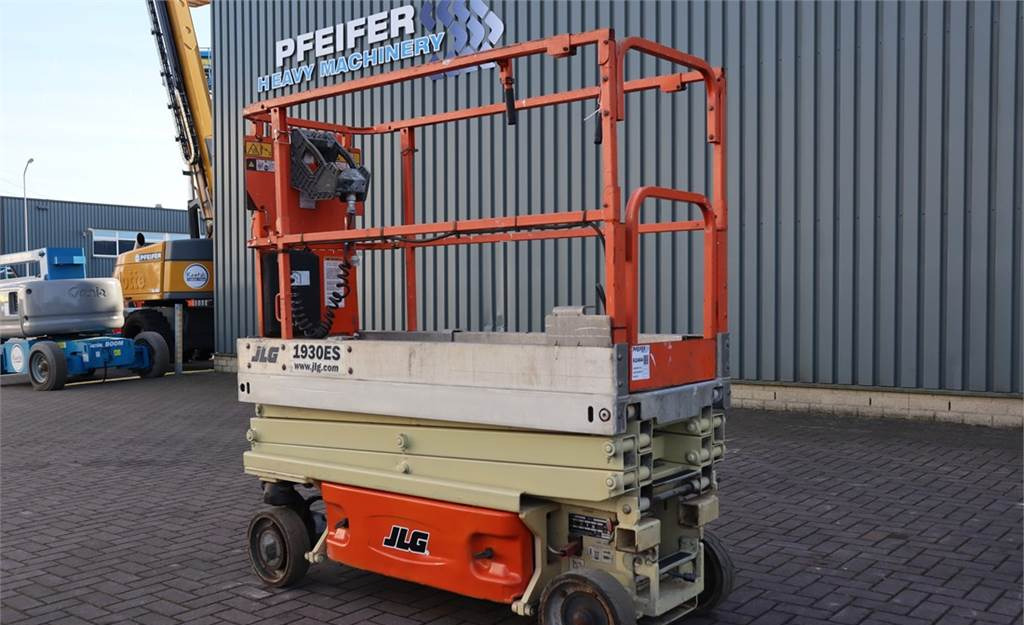 Scissor lift JLG 1930ES Electric, 7.72m Working Height, 227kg Capac: picture 8