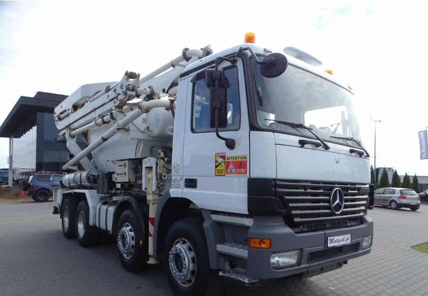 Concrete mixer truck Mercedes-Benz ACTROS 3235: picture 8