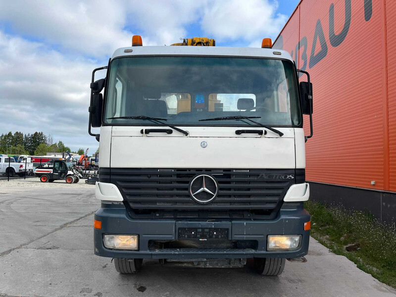 Concrete pump truck Mercedes-Benz Actros 3235 8x4 PUTZMEISTER PUMI 24 m / MIXER 7 m3: picture 3