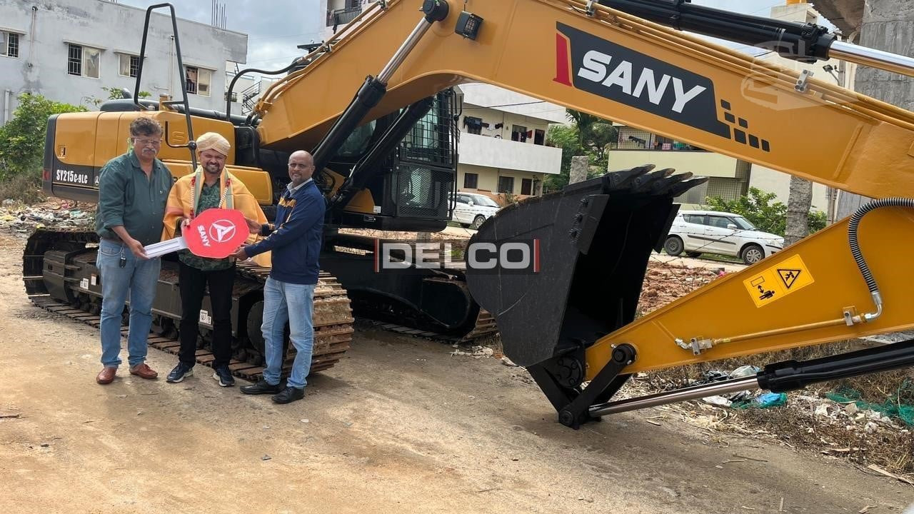 New Crawler excavator SANY SY215C-9LC: picture 2