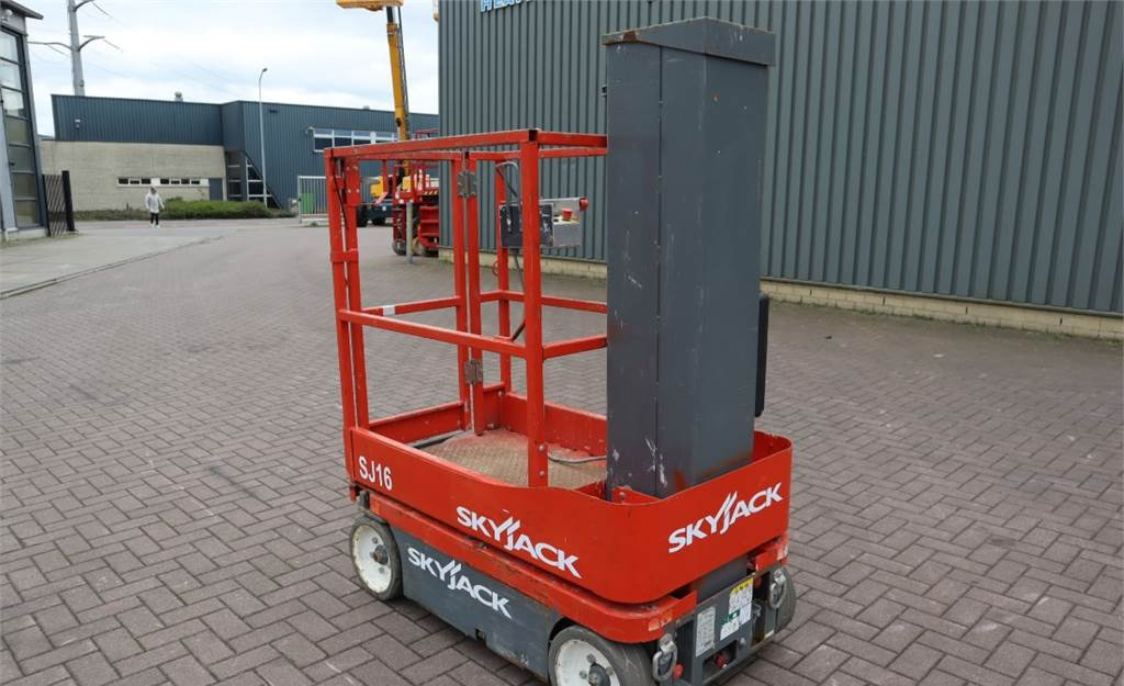 Articulated boom SkyJack SJ16 Electric, 6,75m Working Height, 227kg Capacit: picture 4