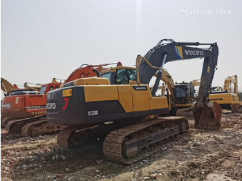 Crawler excavator Volvo EC220: picture 5