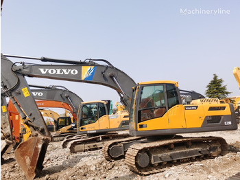 Crawler excavator Volvo EC220: picture 4