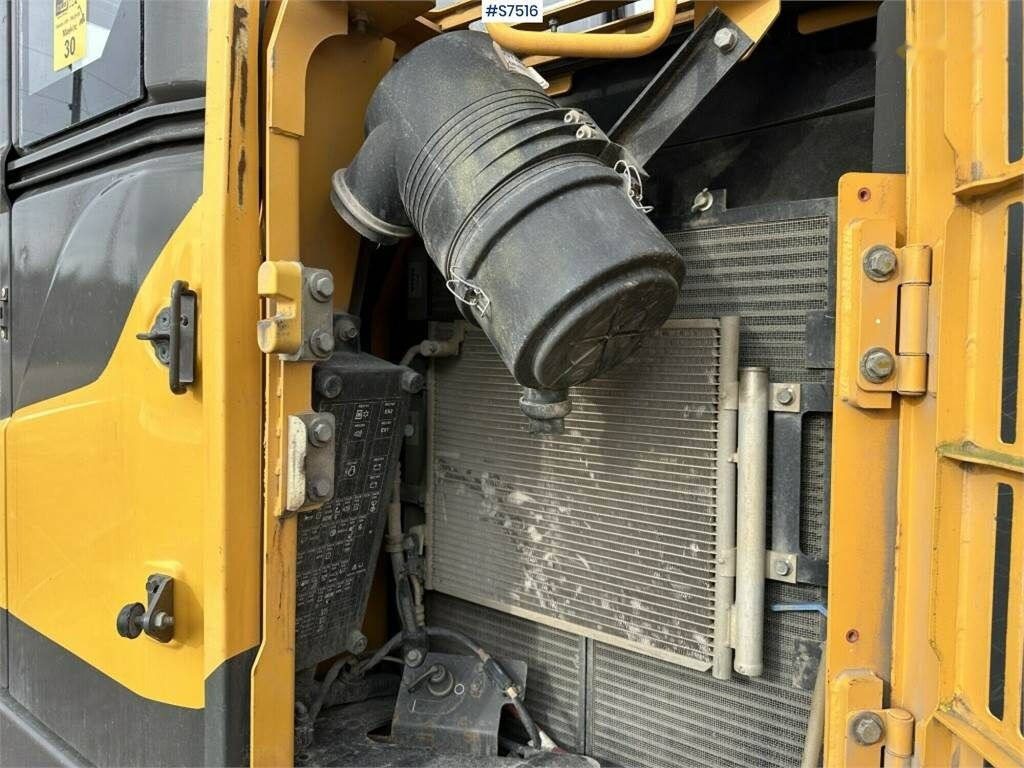 Crawler excavator Volvo ECR145DL Crawler excavator with rotor and buckets: picture 24