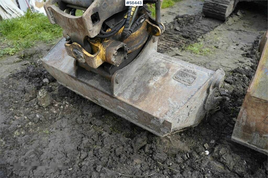 New Crawler excavator Volvo EC 140 BLC Excavator New swing bearing: picture 24