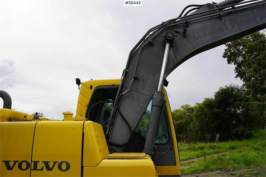 New Crawler excavator Volvo EC 140 BLC Excavator New swing bearing: picture 48