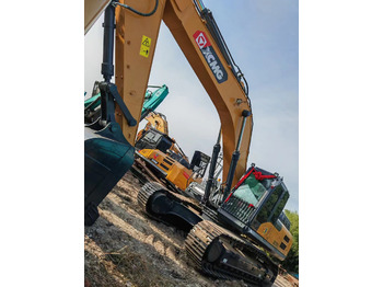 New Crawler excavator XCMG XE370DA: picture 1