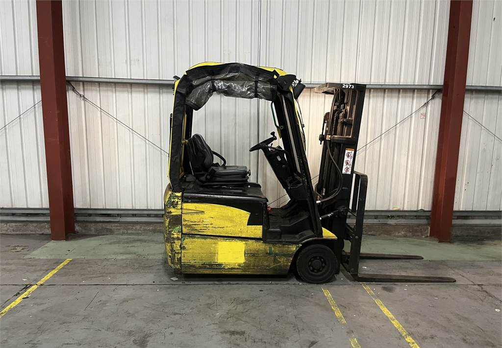 Electric forklift CAT FB16NT: picture 5
