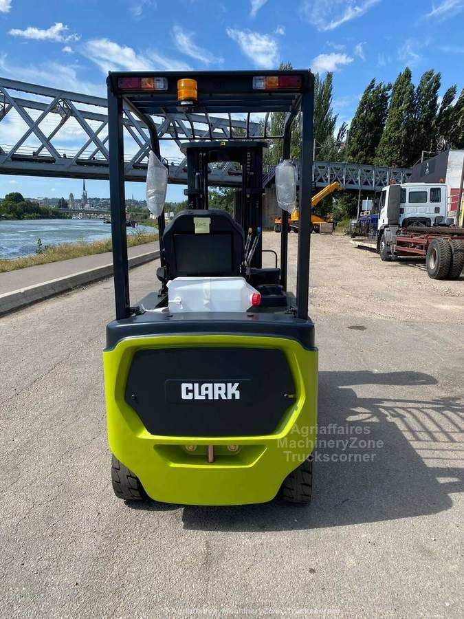 Electric forklift Clark EPX 25 I: picture 7