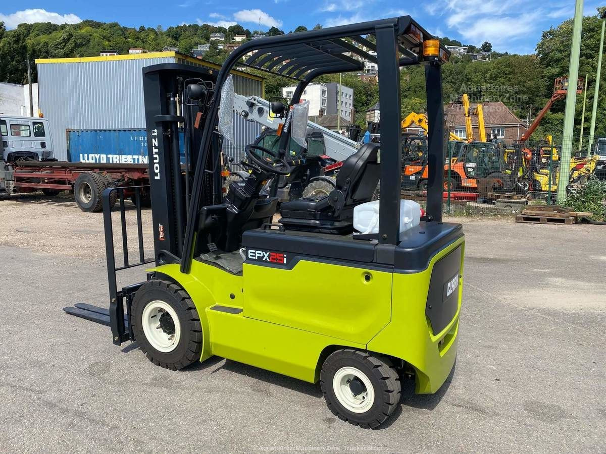 Electric forklift Clark EPX 25 I: picture 5