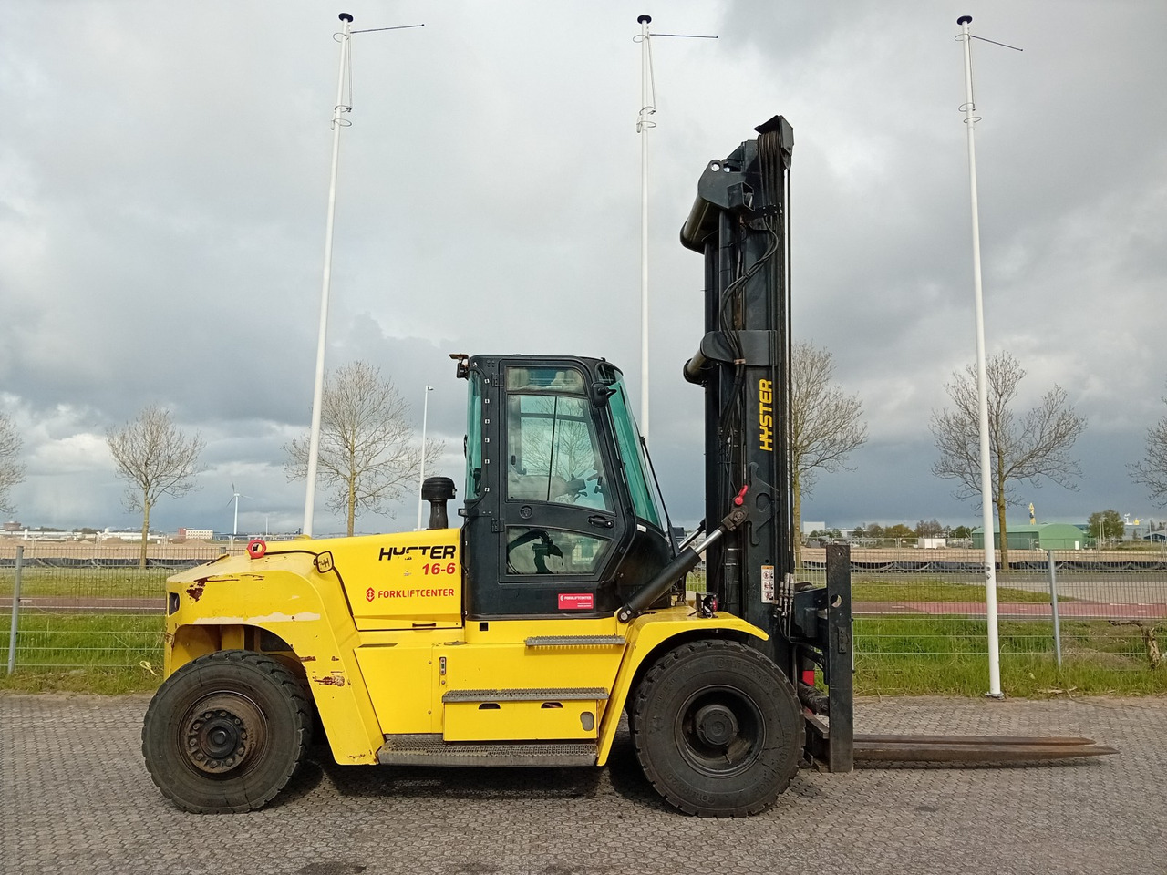 HYSTER H16XM6  on lease HYSTER H16XM6: picture 1