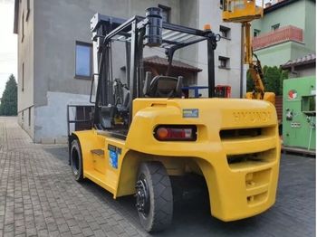 Forklift HYUNDAI 70DS-7E: picture 1
