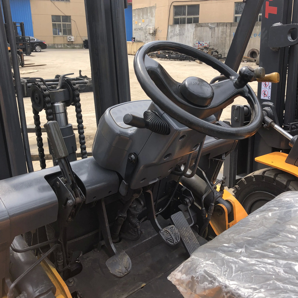 Diesel forklift High quality Used Small Forklift 3ton 5ton 7ton TCM Forklift TCM FD30 FD50 FD70 diesel forklift: picture 6