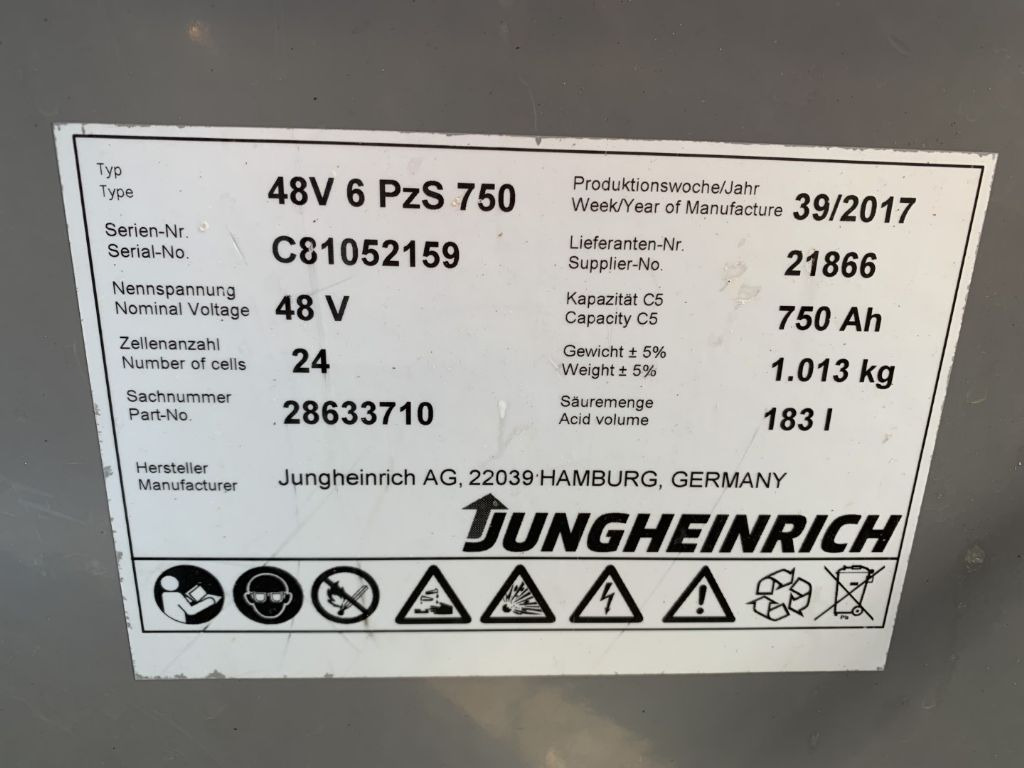 Electric forklift Jungheinrich EFG220: picture 5