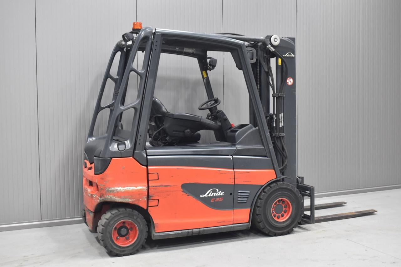 Electric forklift LINDE E 25-01: picture 4