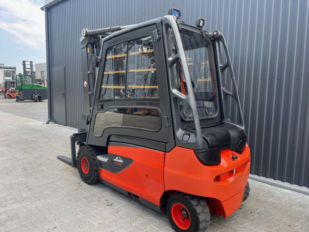 Electric forklift Linde E30L-01: picture 3