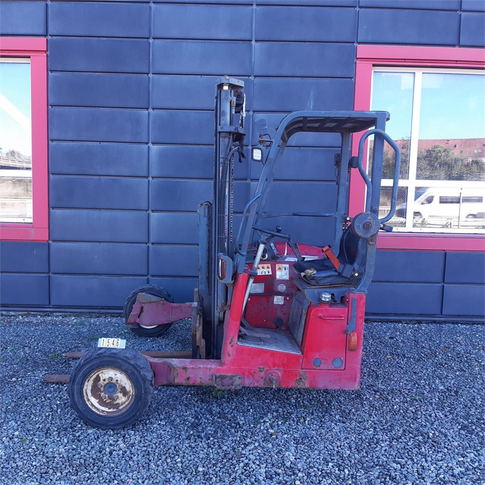 Truck mounted forklift Moffett M4 25,3: picture 3