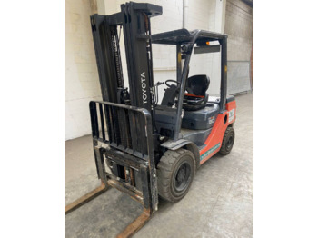 Diesel forklift Toyota 52-8 FD F 30: picture 4