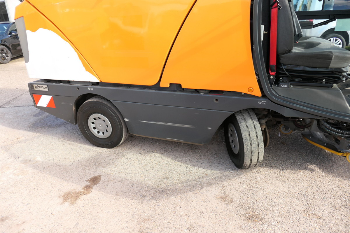 Road sweeper CX 202 2- Sitzer Klima Rückfahrkamera Tempomat: picture 8