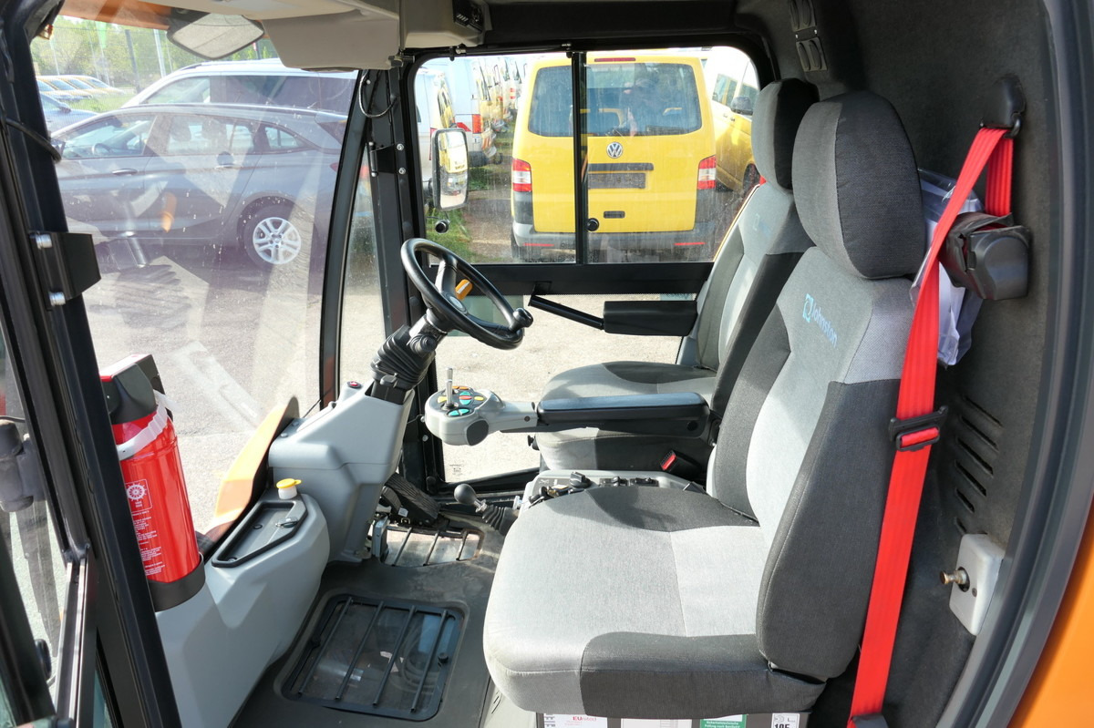 Road sweeper CX 202 2- Sitzer Klima Rückfahrkamera Tempomat: picture 11