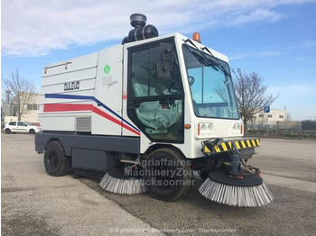 Dulevo 200/4 - Road sweeper: picture 1