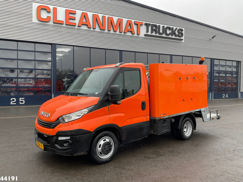 Vacuum truck Iveco Daily 35C14 Euro 6 ROM Toilet servicewagen: picture 3