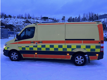Ambulance MERCEDES-BENZ Sprinter 319 3.0 ambulance/krankenwagen: picture 2