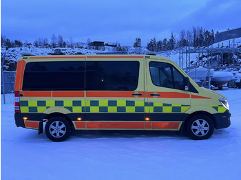 Ambulance MERCEDES-BENZ Sprinter 319 3.0 ambulance/krankenwagen: picture 4
