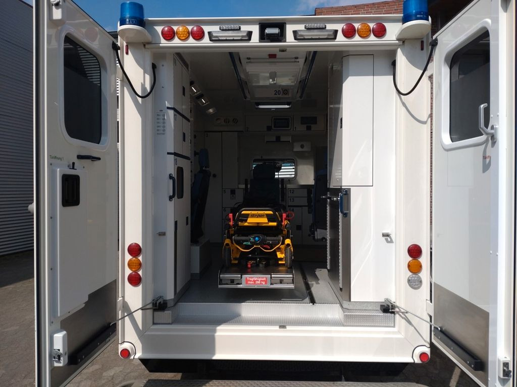 Ambulance Mercedes-Benz Sprinter 519 /  ATM 0km  4x on Stock: picture 5