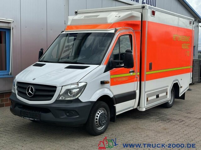 Ambulance Mercedes-Benz Sprinter 519 CDI RTW Rettung Krankenwagen 124TKM: picture 15