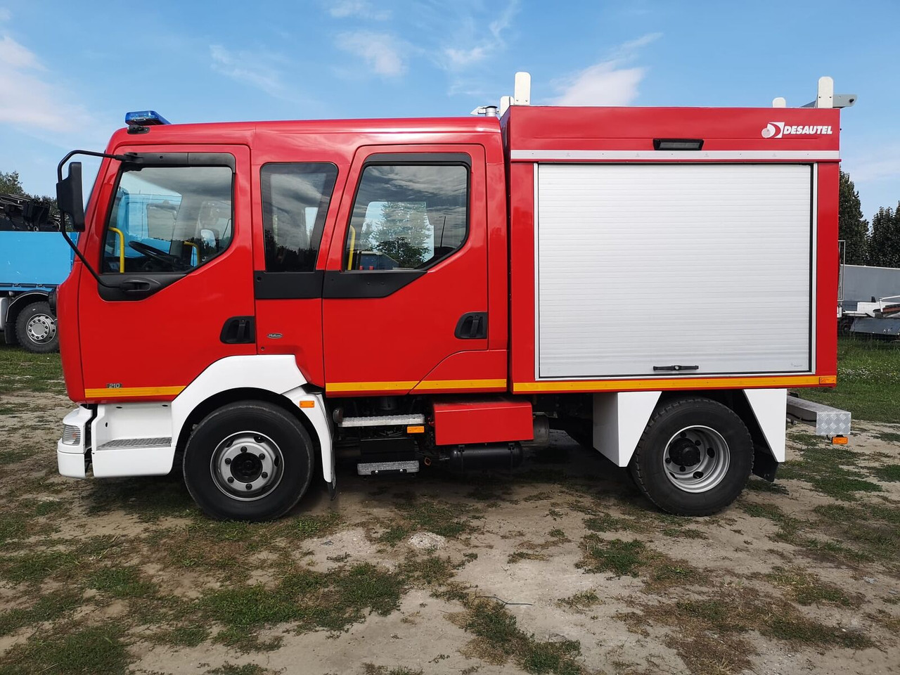 Fire truck Renault Midlum 210 dci Fire Truck - 2000l water + 170l foam: picture 4