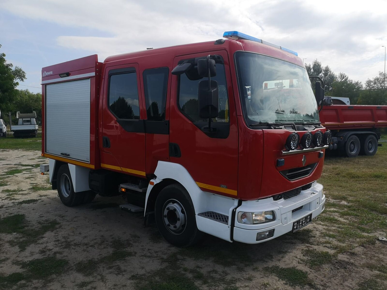 Fire truck Renault Midlum 210 dci Fire Truck - 2000l water + 170l foam: picture 7