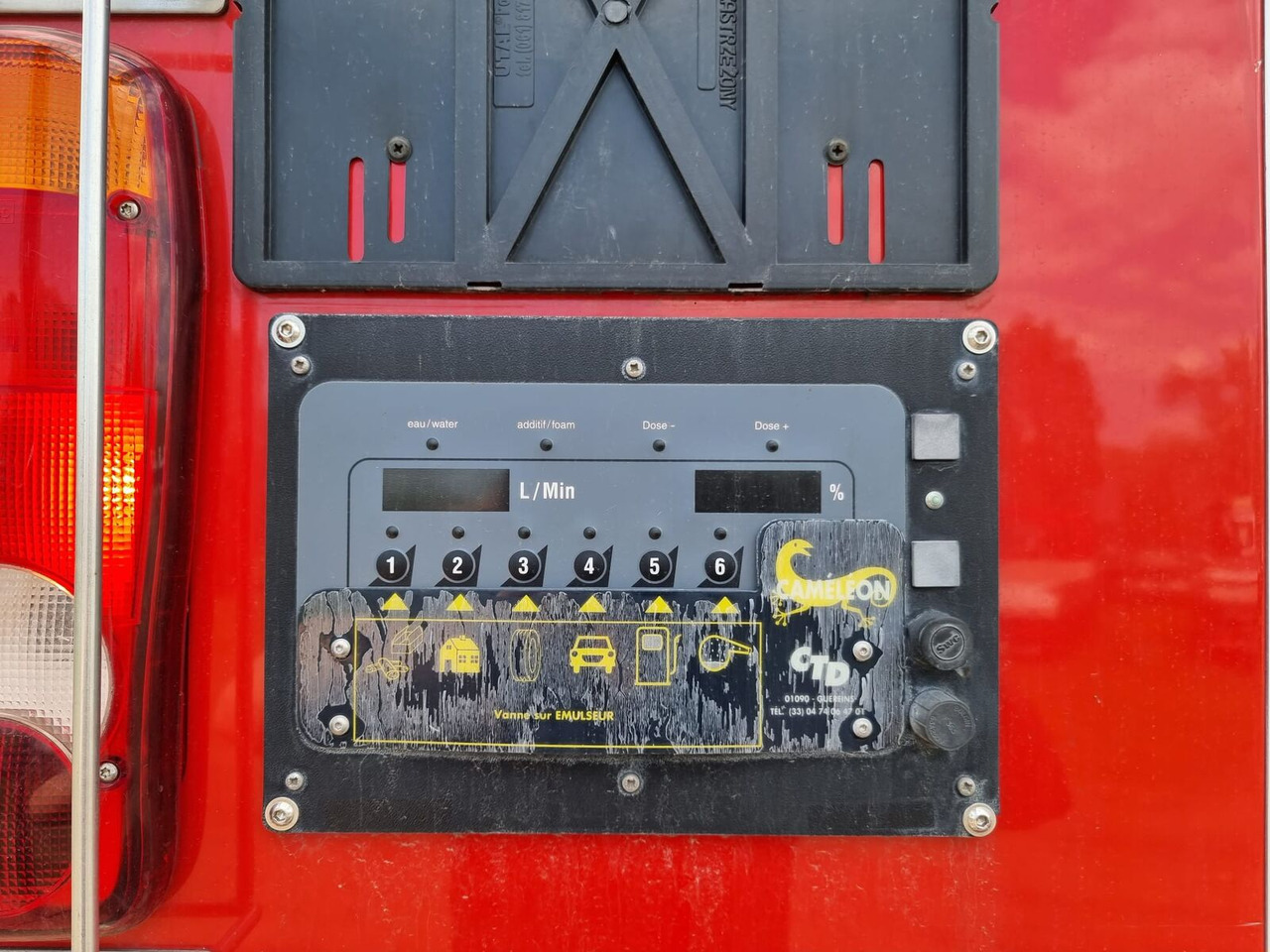 Fire truck Renault Midlum 210 dci Fire Truck - 2000l water + 170l foam: picture 32