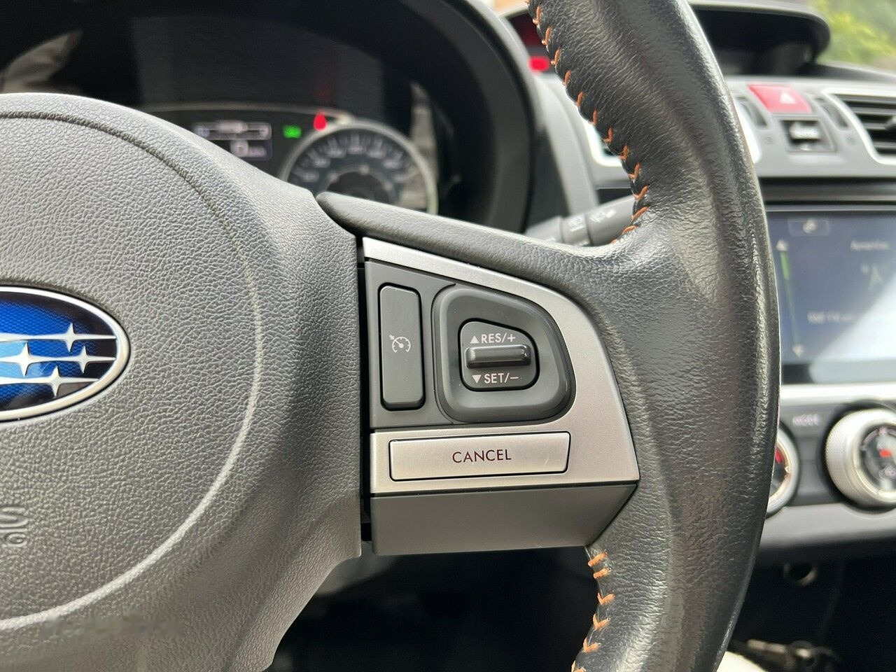 Car Subaru XV: picture 25
